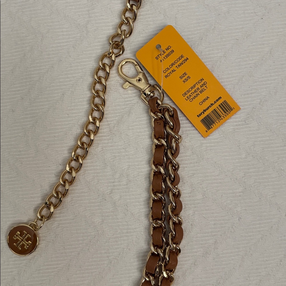 New with tags
Tory Burch chain leather belt - Picture 2 of 3
